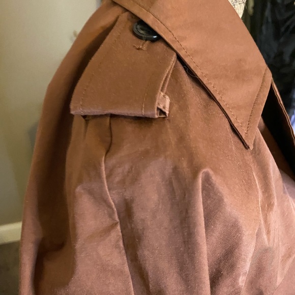 Double Breasted, Belted Women’s Trench Coat - Picture 5 of 7